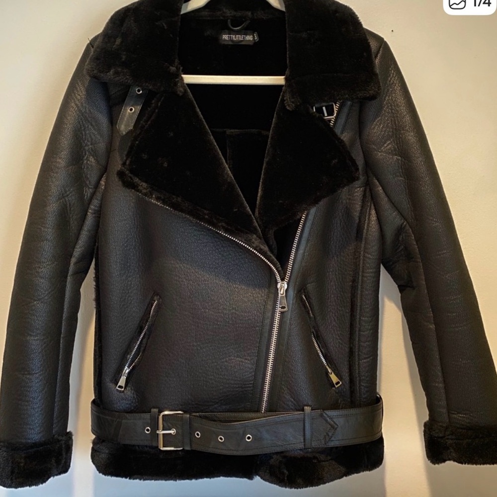Pretty Little Thing Oversized Biker black jacket and faux fur xs